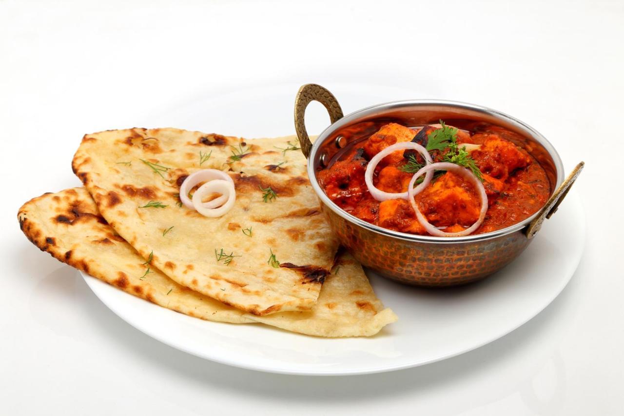 Oyo 81168 Collection O Dwarka Mor Yeni Delhi Dış mekan fotoğraf